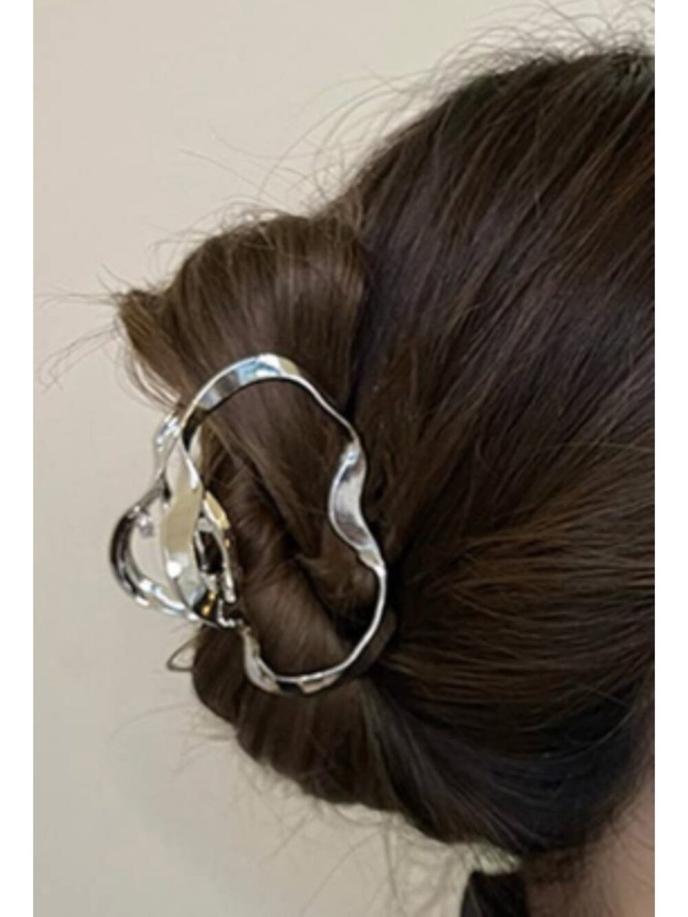 2 Pc Geometric Wavey Silver Claw Clip Sleek Statement Hair Accessory Women Girls